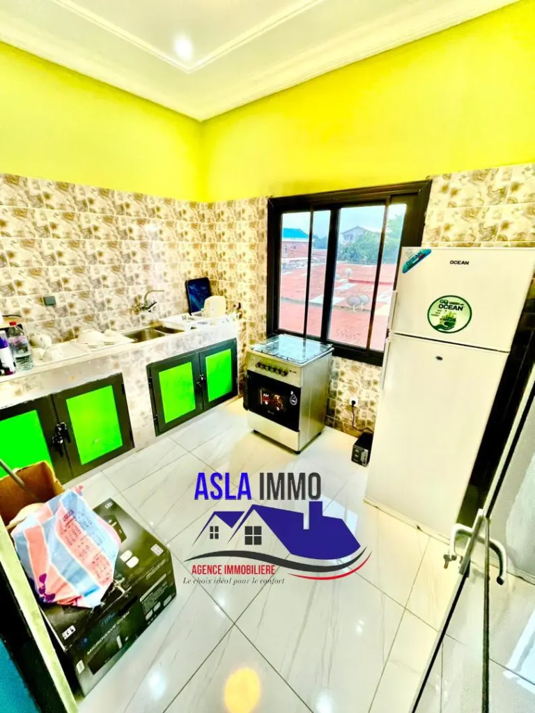 Bureau professionnel, plateau aménagé — photographie 1